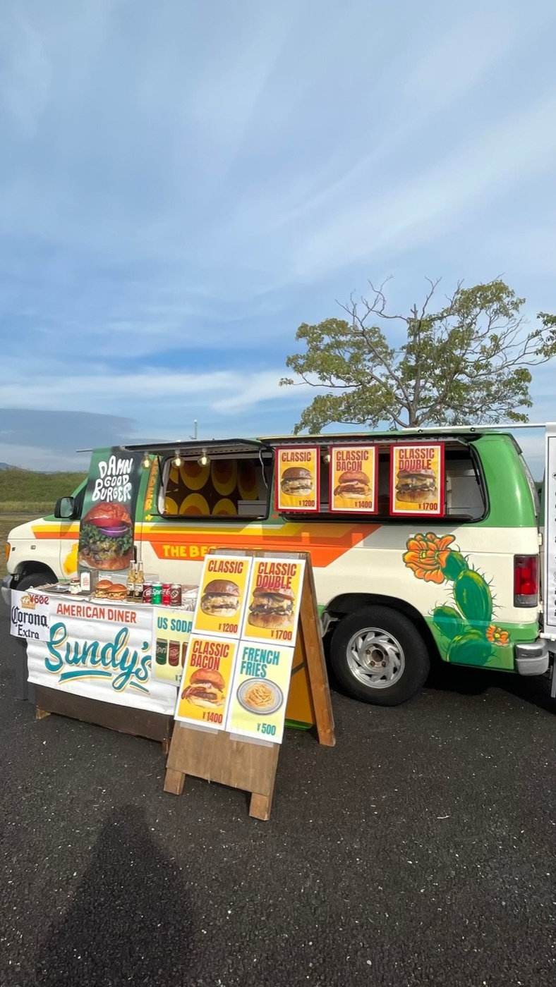 Sundy'sのキッチンカー